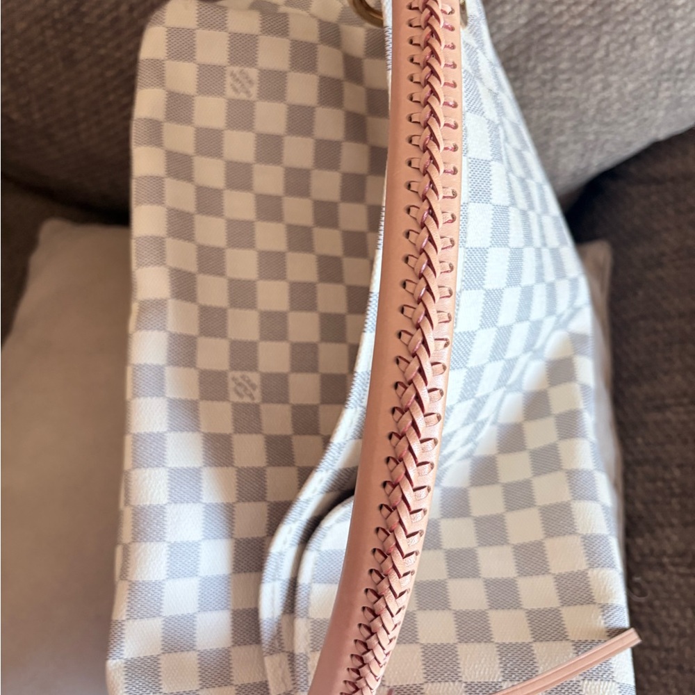 Louis Vuitton Artsy Damier Azur MM Bag - Picture 11 of 11